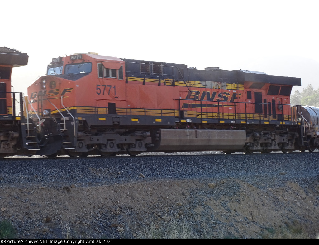 BNSF 5771